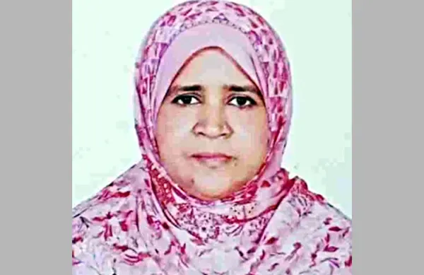 সংসদ ভবনের সামনে রিকশা থেকে পড়ে প্রধান শিক্ষিকার মৃত্যু