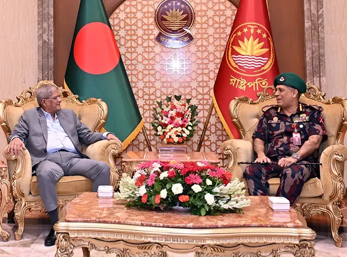 সীমান্ত নিরাপত্তা জোরদার ও অবৈধ কর্মকাণ্ড বন্ধে বিজিবিকে প্রেসিডেন্টের নির্দেশনা