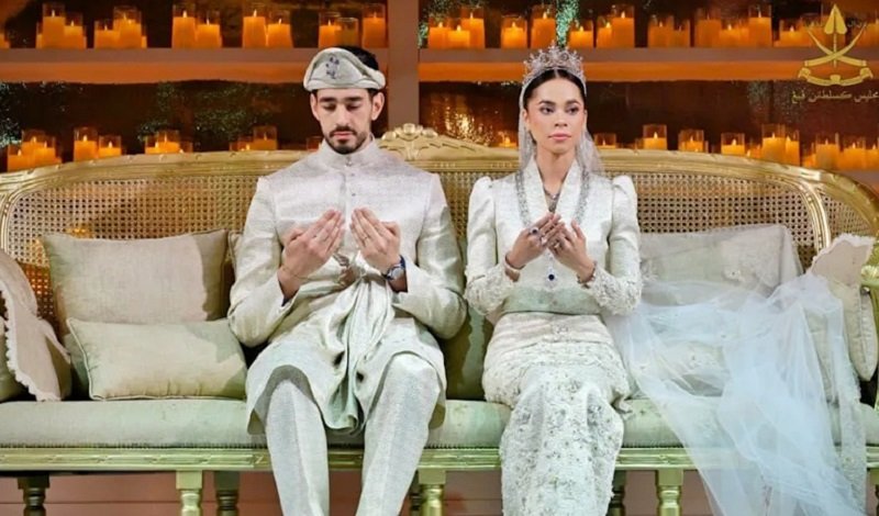 মালয়েশিয়ার রাজকন্যা ইলিয়ানার সঙ্গে ব্রিটিশ রেসিং ড্রাইভার ক্রিসের রাজকীয় বিয়ে সম্পন্ন