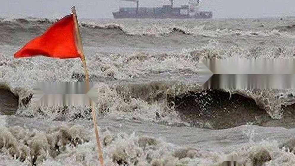 বঙ্গোপসাগরে নিম্নচাপের প্রভাব: ৪ বিভাগে অতি ভারি বর্ষণ ও সতর্ক সংকেত