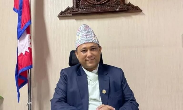 ভারত ও চীনকে বাবা-মায়ের সঙ্গে তুলনা করলেন নেপালের পররাষ্ট্রমন্ত্রী শিশির খানাল