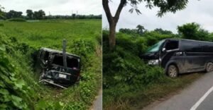 কুমিল্লায় খাদে পড়া মাইক্রোবাসের ভিডিও করতে গিয়ে বাসের ধাক্কায় আরেকটি মাইক্রোবাস দুর্ঘটনা