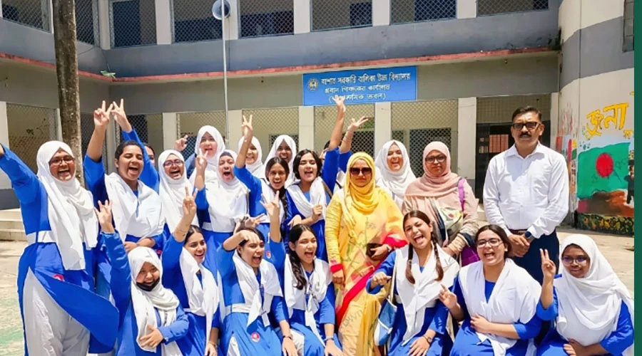 যশোর বোর্ডে এসএসসির ফলাফলে বড় ধস: পাসের হার ৬৬.২৭ শতাংশে নেমেছে