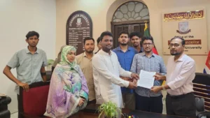 প্রক্টরের অপসারণসহ ৯ দফা দাবিতে উপাচার্যের কাছে জকসুর স্মারকলিপি