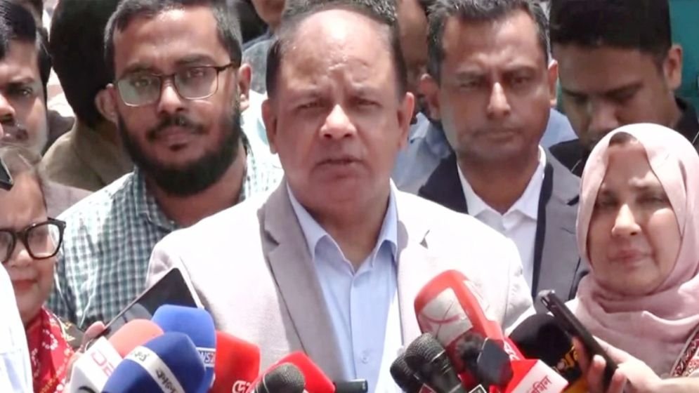 জেআইসি সেলে তারেক রহমানকেও নিরাপত্তা ঘটনায় করা হয়েছিল: চিফ প্রসিকিউটর আমিনুল ইসলাম