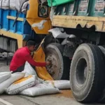 বগুড়ায় দাঁড়িয়ে থাকা ট্রাকে ধাক্কা, ঘটনাস্থলেই প্রাণ হারালেন দুইজন