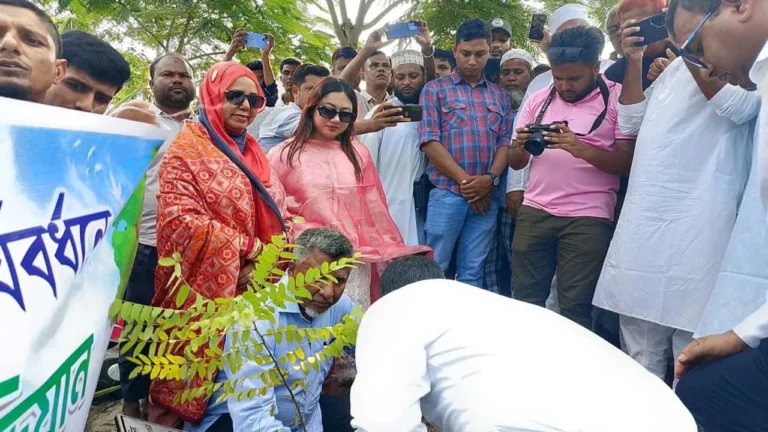 জলবায়ু পরিবর্তন মোকাবিলায় ব্যাপক বৃক্ষরোপণের আহ্বান খাদ্য প্রতিমন্ত্রীর