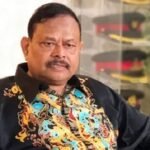 সাবেক সেনাপ্রধান আজিজ আহমেদকে ফেরাতে ইন্টারপোলে রেড নোটিশের আবেদন