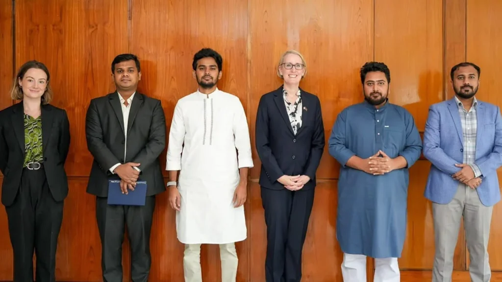ব্রিটিশ হাইকমিশনারের সঙ্গে বৈঠক করলেন নাহিদ ইসলাম