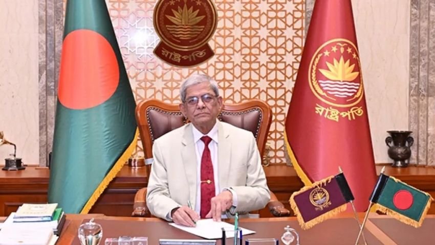 নিজ জেলা ঠাকুরগাঁওয়ে দুই দিনের সফরে যাচ্ছেন রাষ্ট্রপতি মির্জা ফখরুল ইসলাম আলমগীর