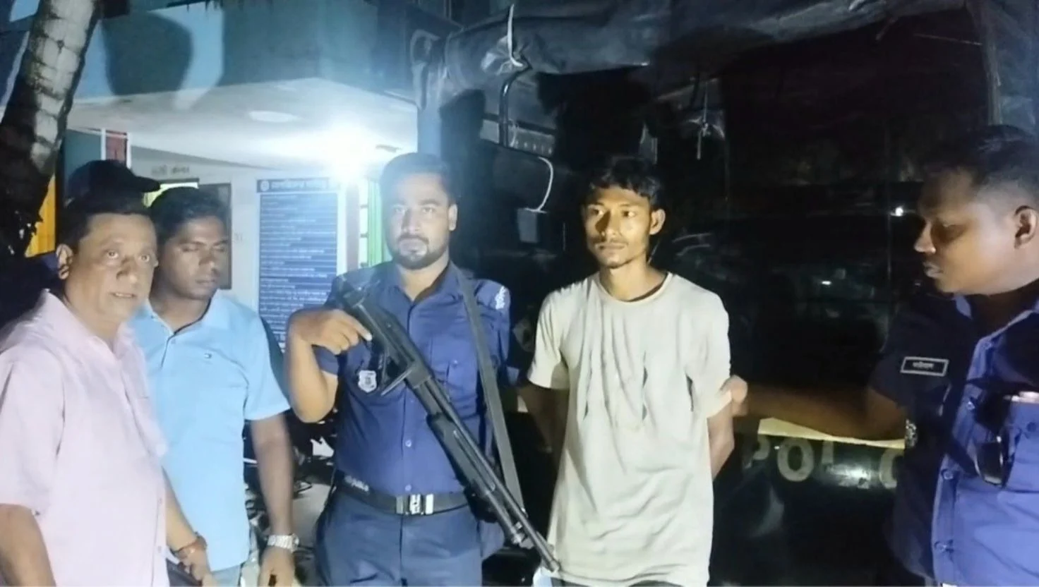 জয়পুরহাটে নিখোঁজ ইজিবাইকচালক উদ্ধার, প্রধান অভিযোগে জড়িত ব্যক্তি গ্রেপ্তার