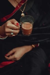 খাওয়ার পর চা পান: শরীরের জন্য কতটা নিরাপদ?