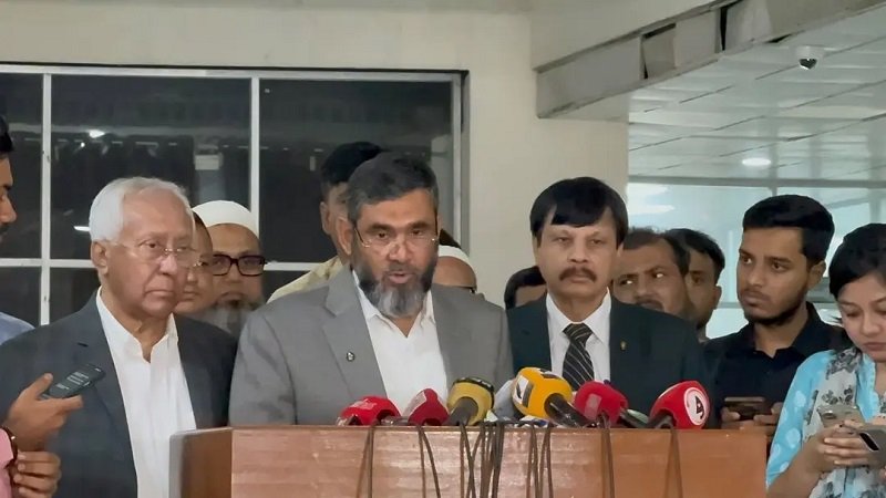 উপনির্বাচনে সেনা মোতায়েন ও জুনের মধ্যে নির্বাচনের সিদ্ধান্ত ইসির