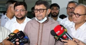 হাসপাতালের অনিয়ম নিয়ে কঠোর স্বাস্থ্যমন্ত্রী: হয় আমি থাকব, নয় দুর্নীতি থাকবে