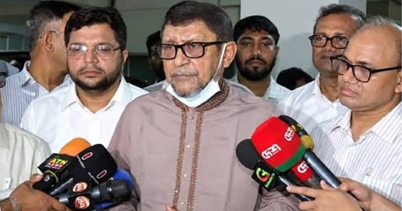 হাসপাতালের অনিয়ম নিয়ে কঠোর স্বাস্থ্যমন্ত্রী: হয় আমি থাকব, নয় দুর্নীতি থাকবে