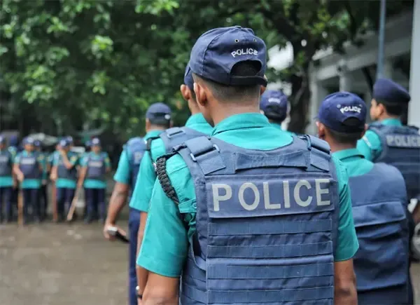 নিষিদ্ধ দলের তৎপরতা রুখতে মাঠ প্রশাসনে কড়া বার্তা
