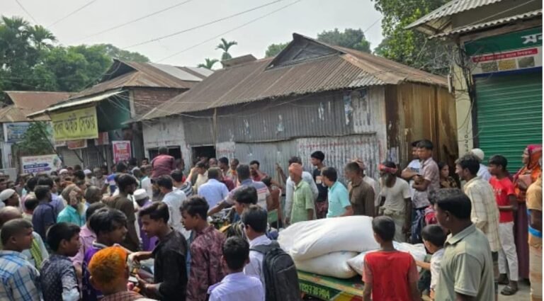 কুড়িগ্রামে সার নিয়ে বিতর্ক