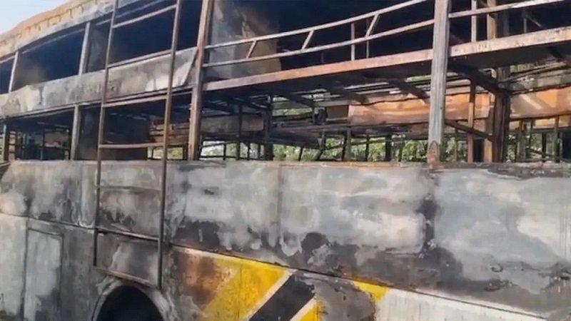 উত্তরপ্রদেশে যাত্রীবাহী স্লিপার বাসে আগুন, ৯ জনের মৃত্যু
