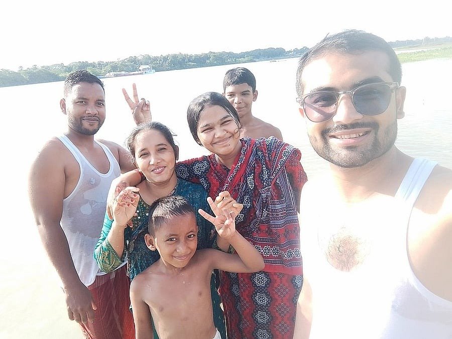নরসিংদীতে নদী ভ্রমণে স্বজন হারালেন সুখচাঁন, এখনো নিখোঁজ একজন