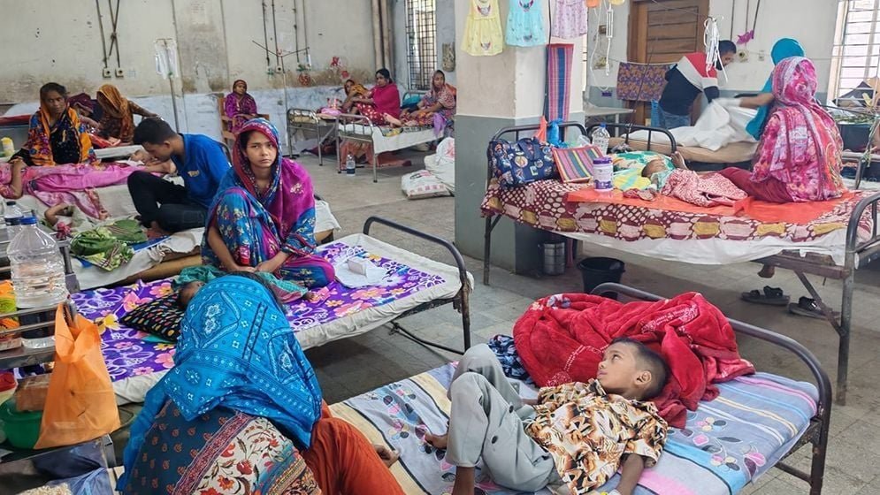 বাংলাদেশে হামের প্রাদুর্ভাব: মৃত্যু ছাড়াল হাজার, টিকাদানের ঘাটতিই মূল কারণ