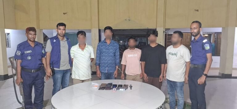 ডিবি-ডিজিএফআই পরিচয় দিয়ে মুক্তিপণ আদায়: ৫ জন আটক
