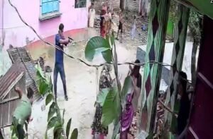 নোয়াখালীতে প্রকাশ্যে আগ্নেয়াস্ত্র নিয়ে হামলা: প্রধান অভিযুক্তসহ গ্রেপ্তার ৩