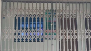 হাইমচরে ভূমি অফিসে তালা: ১২টা পর্যন্ত সেবা মেলেনি
