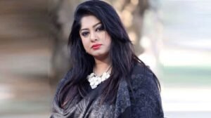 যুক্তরাষ্ট্রের গ্রিন কার্ড পেলেন চিত্রনায়িকা মৌসুমী