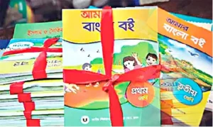 পাঠ্য বই নিয়ে বিতর্ক: এনসিটিবি’র ৯ কর্মকর্তাকে বদলি