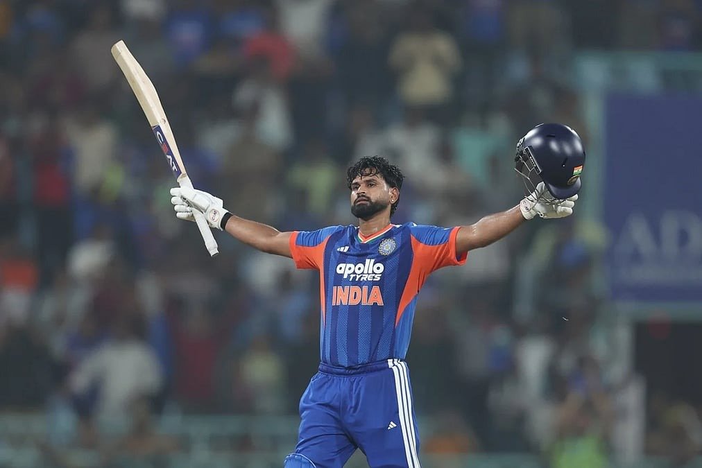 আইসিসি র্যাঙ্কিংয়ে আইয়ারের বড় লাফ, শীর্ষে ফিরলেন রশিদ খান