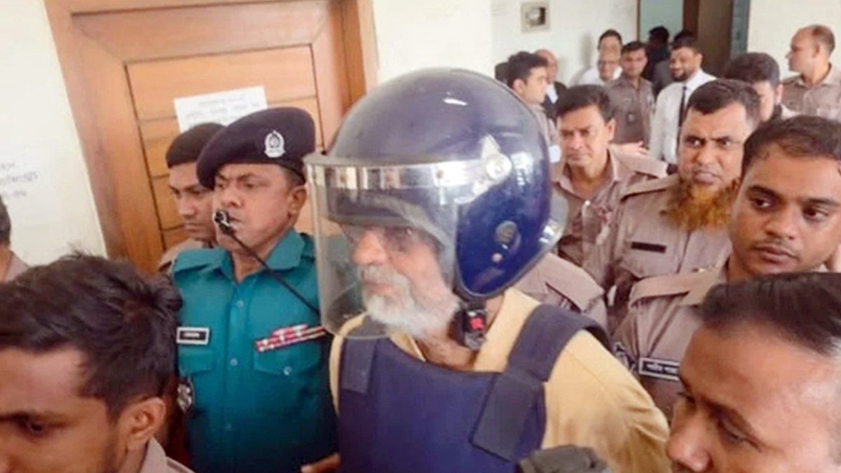 শাহজালালে বিশৃঙ্খলা: জামিন পেলেন না মেজর (অব.) আখতারুজ্জামান