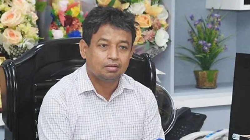 চাকরি হারালেন ডিবিপ্রধান হারুনসহ আট পুলিশ কর্মকর্তা