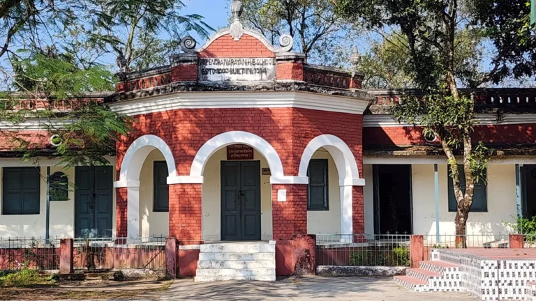 দশ মাস পেরিয়েও বই পায়নি দেবীগঞ্জের অর্ধশতাধিক শিক্ষার্থী