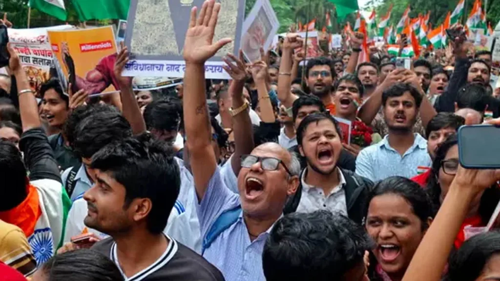 দিল্লিতে সিইসি জ্ঞানেশ কুমারের পদত্যাগের দাবিতে বিক্ষোভ