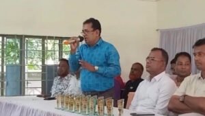 নামাজ নিয়ে মন্তব্যে বিপাকে বাগেরহাটের প্রধান শিক্ষক